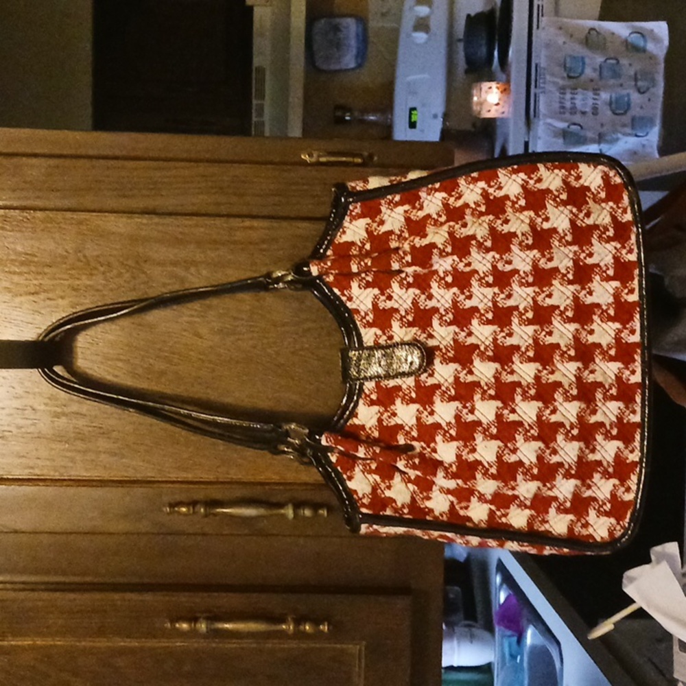 Vera Bradley red/white houdstooth shoulder bag